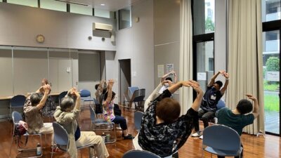 UR高根台(アートヒル高根台)様で体操レクリエーションを開催しました
